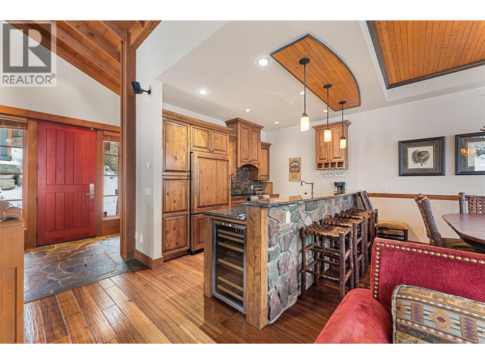 14 255 Feathertop Way, Big White