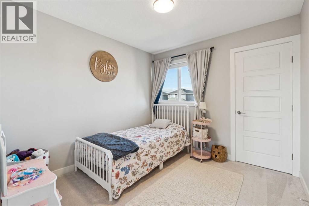 377 Sundown Road, Cochrane