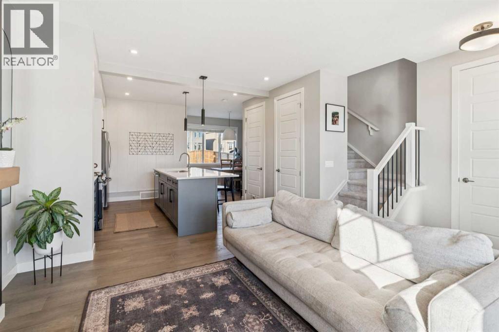 377 Sundown Road, Cochrane