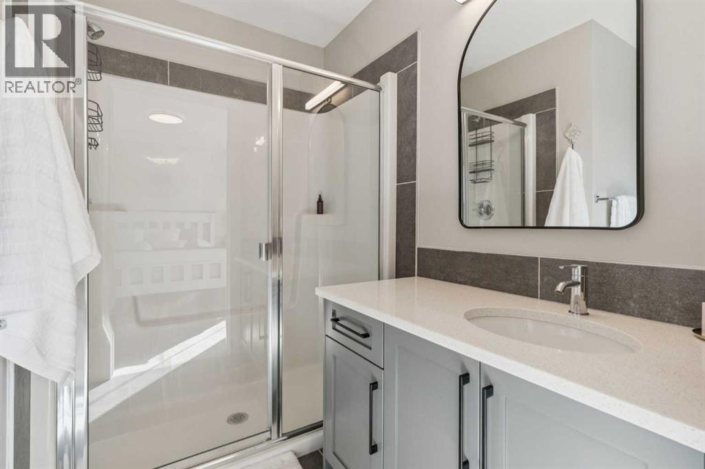 377 Sundown Road, Cochrane