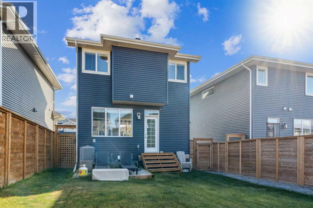 377 Sundown Road, Cochrane
