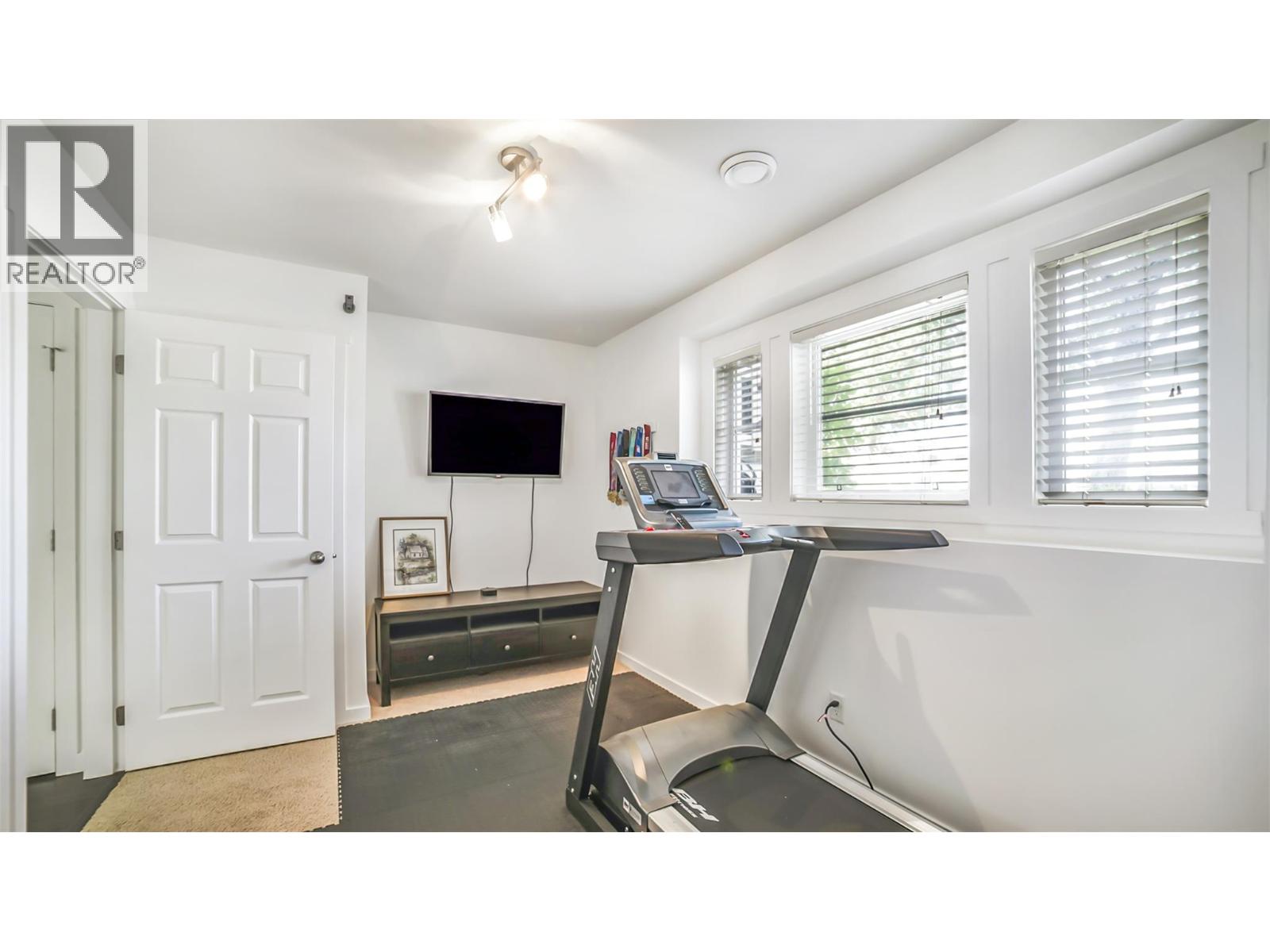  5485 South Perimeter Way, Kelowna