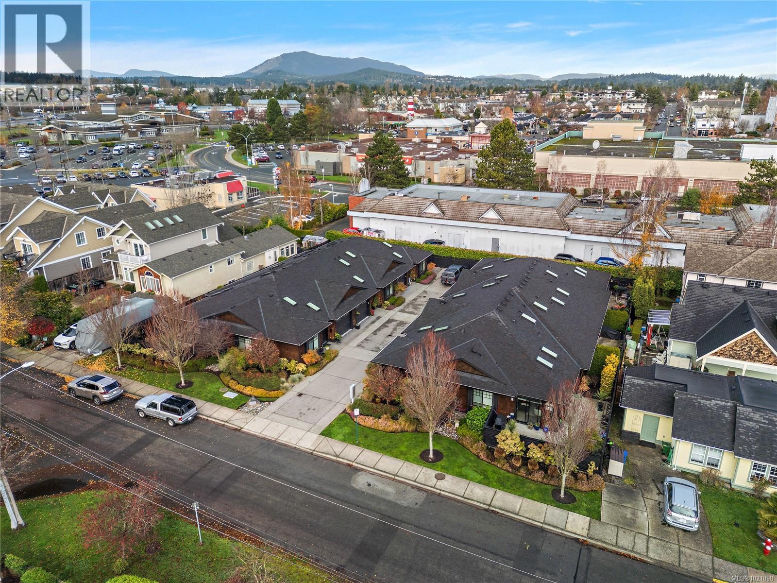 4 2340 Oakville Avenue, Sidney