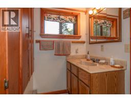 13075 Porlier Pass Road, Galiano Island, BC V0N1P0 Photo 22