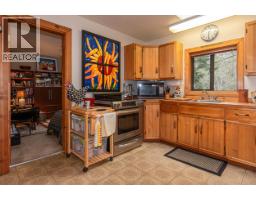 13075 Porlier Pass Road, Galiano Island, BC V0N1P0 Photo 14