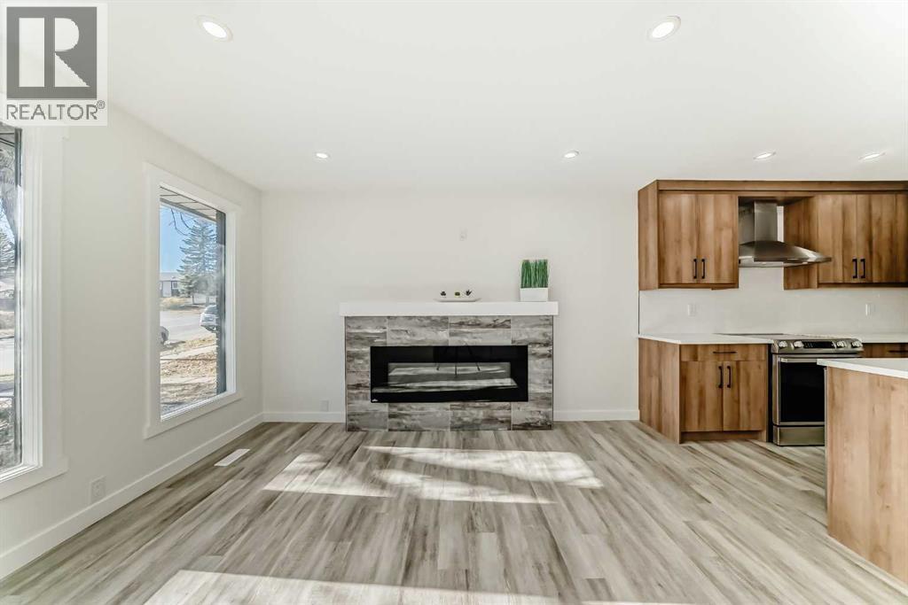 Single Family House Bungalow for Sale in  Berkley Drive NW Beddington Heights Calgary 