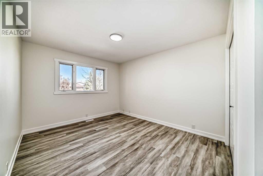 Single Family House Bungalow for Sale in  Berkley Drive NW Beddington Heights Calgary 