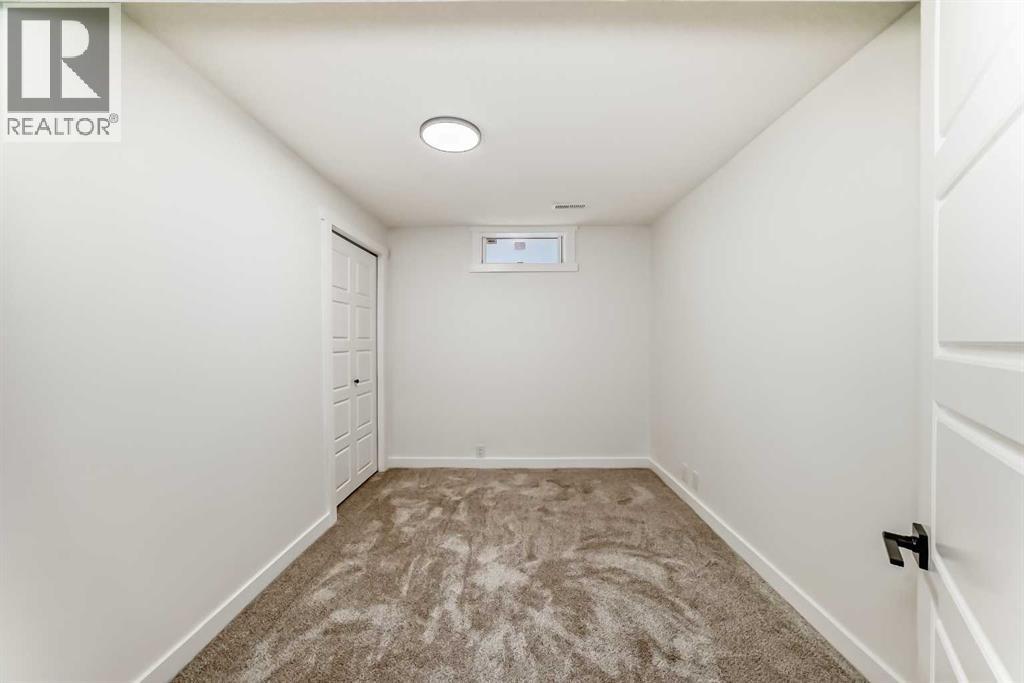 Single Family House Bungalow for Sale in  Berkley Drive NW Beddington Heights Calgary 