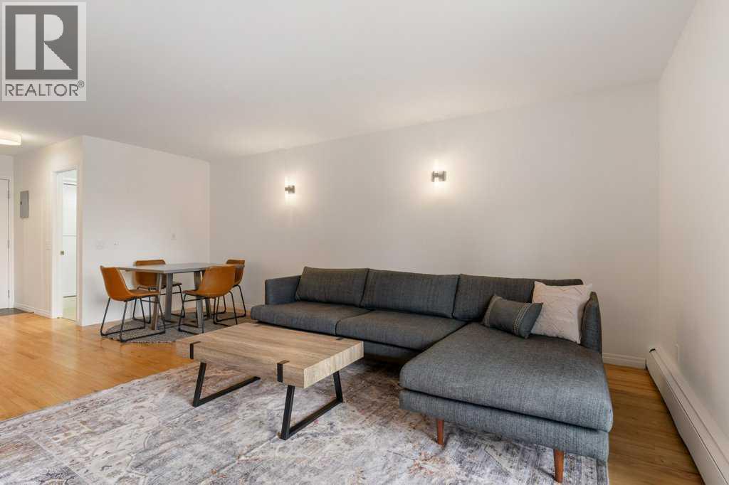 Single Family House for Sale in    Avenue SW Mission Calgary 