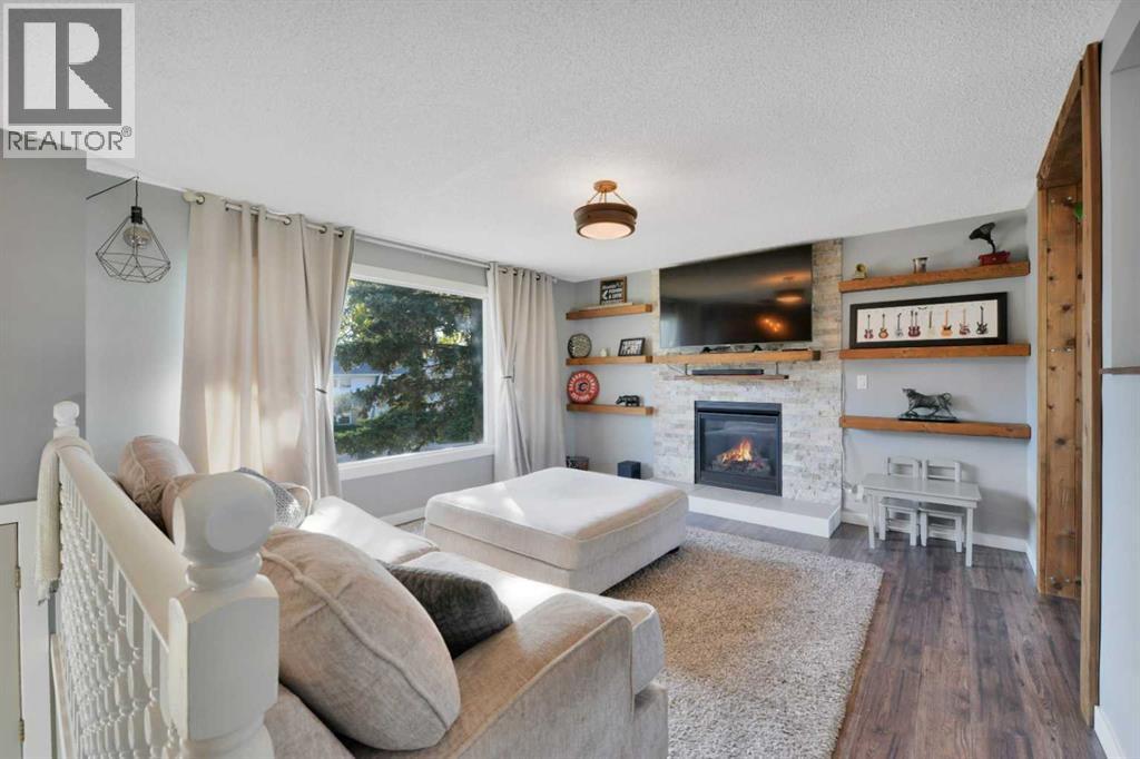 5240 40 Street, Innisfail