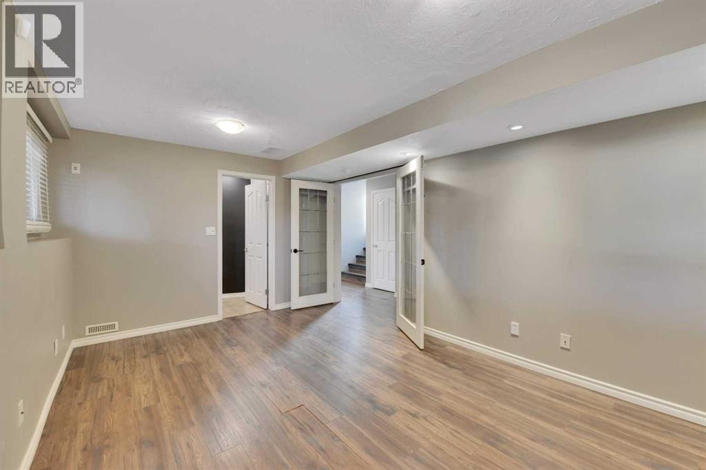 5240 40 Street, Innisfail