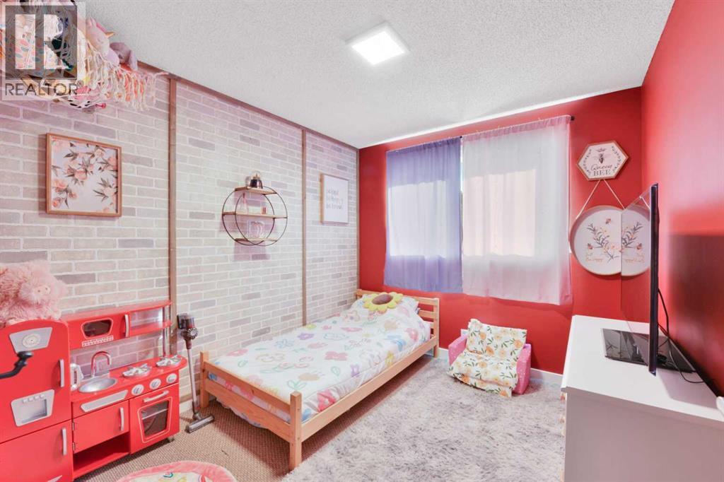 5240 40 Street, Innisfail