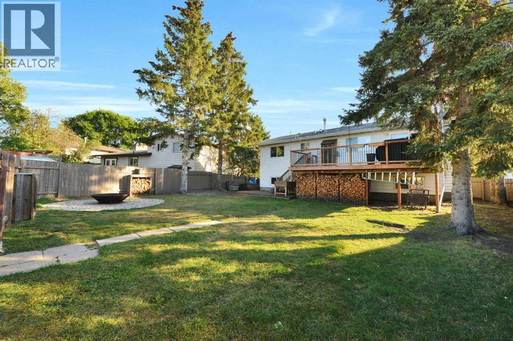 5240 40 Street, Innisfail