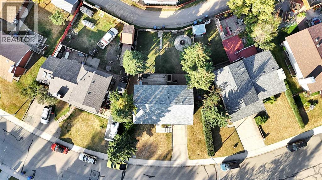 5240 40 Street, Innisfail