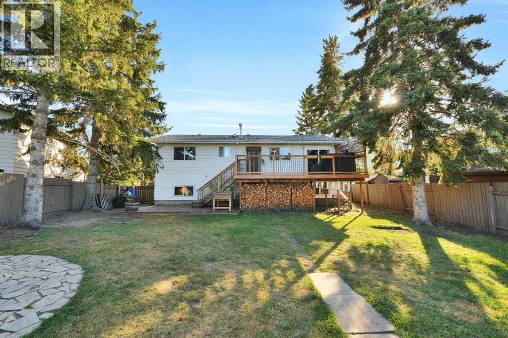 5240 40 Street, Innisfail