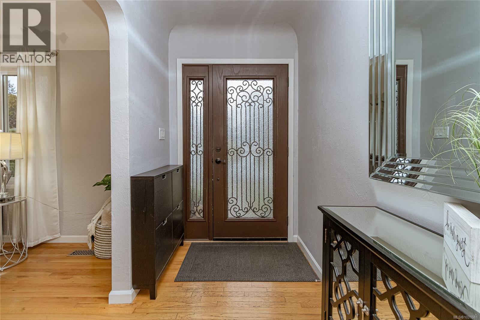  1743 Townley Street, Saanich