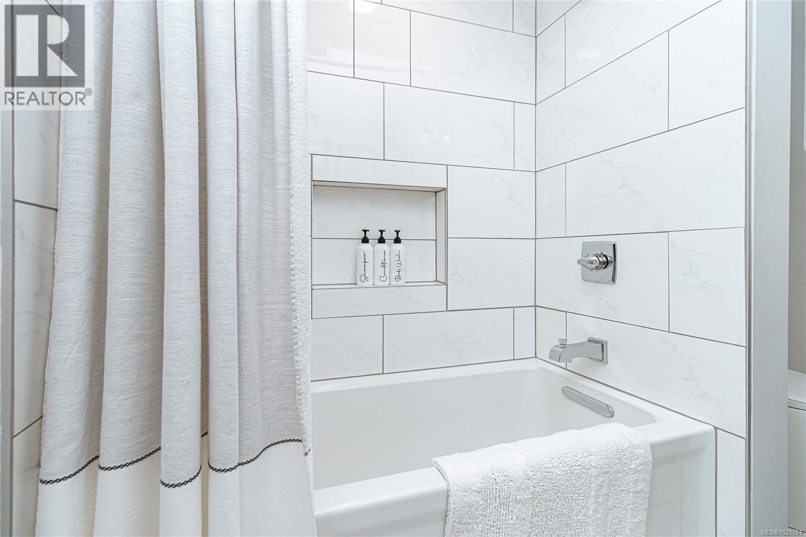  1743 Townley Street, Saanich