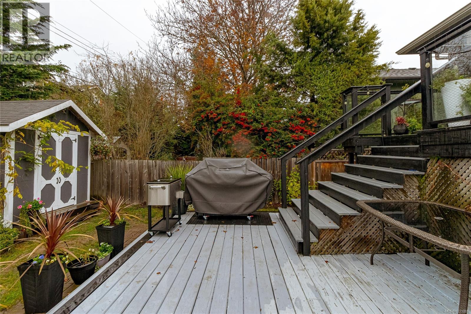  1743 Townley Street, Saanich