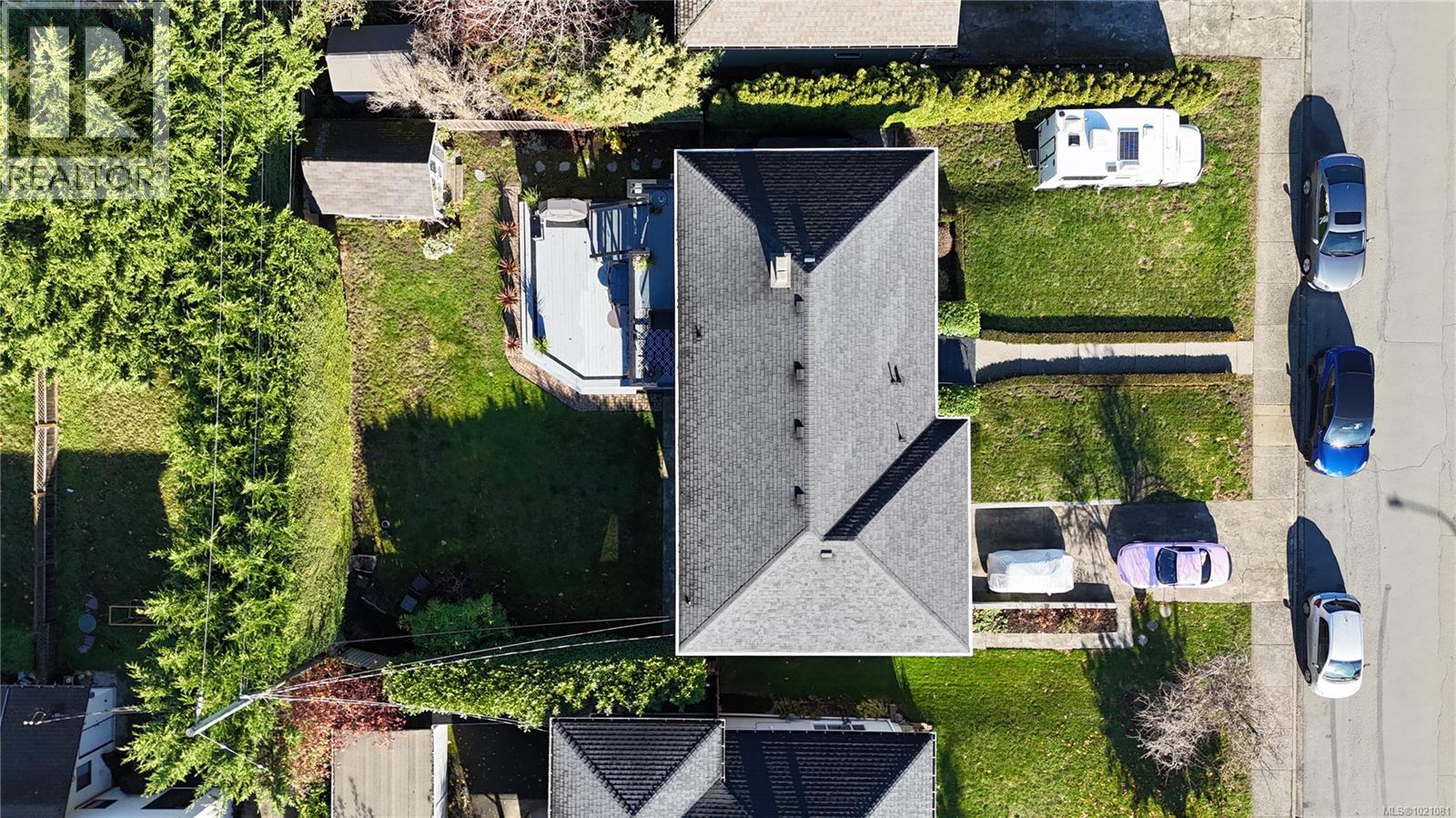  1743 Townley Street, Saanich