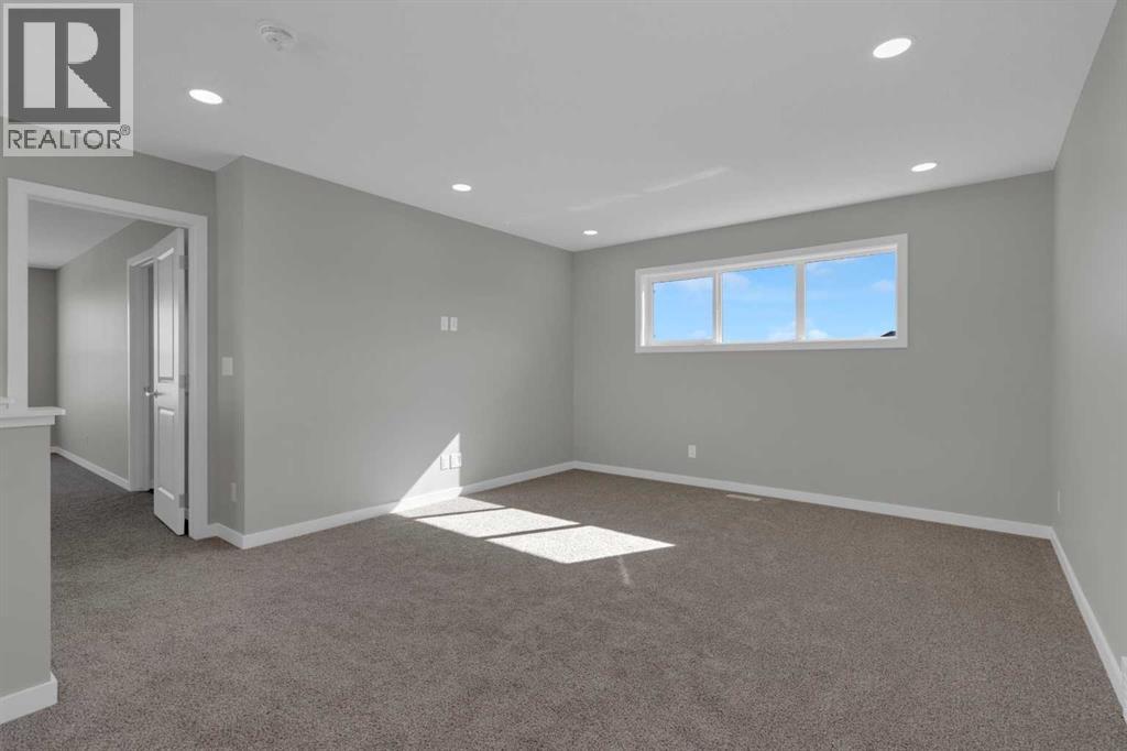 Single Family House for Sale in  Silver Spruce Road SW Silverado Calgary 