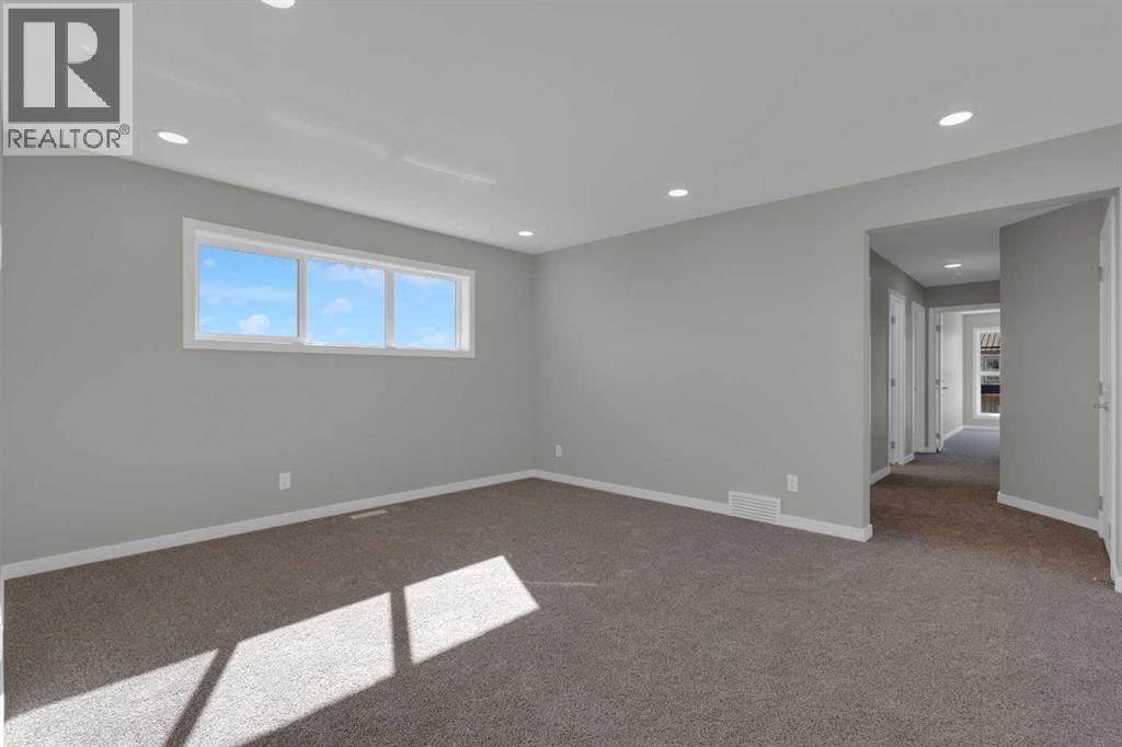 Single Family House for Sale in  Silver Spruce Road SW Silverado Calgary 