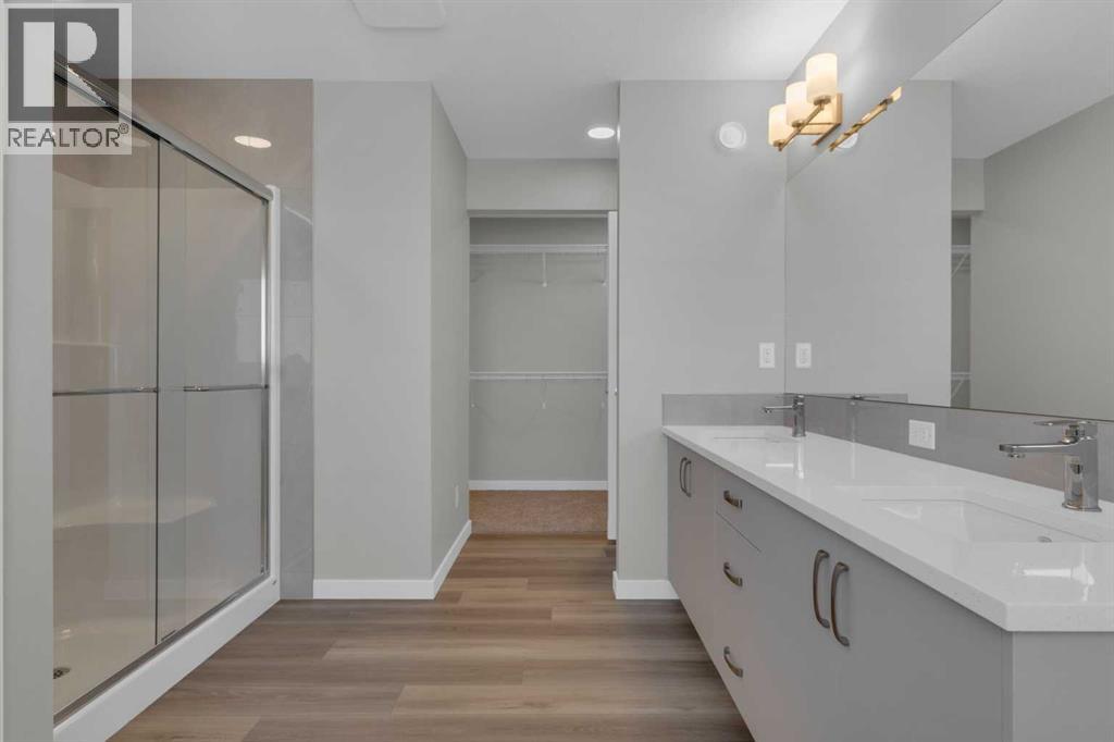 Single Family House for Sale in  Silver Spruce Road SW Silverado Calgary 