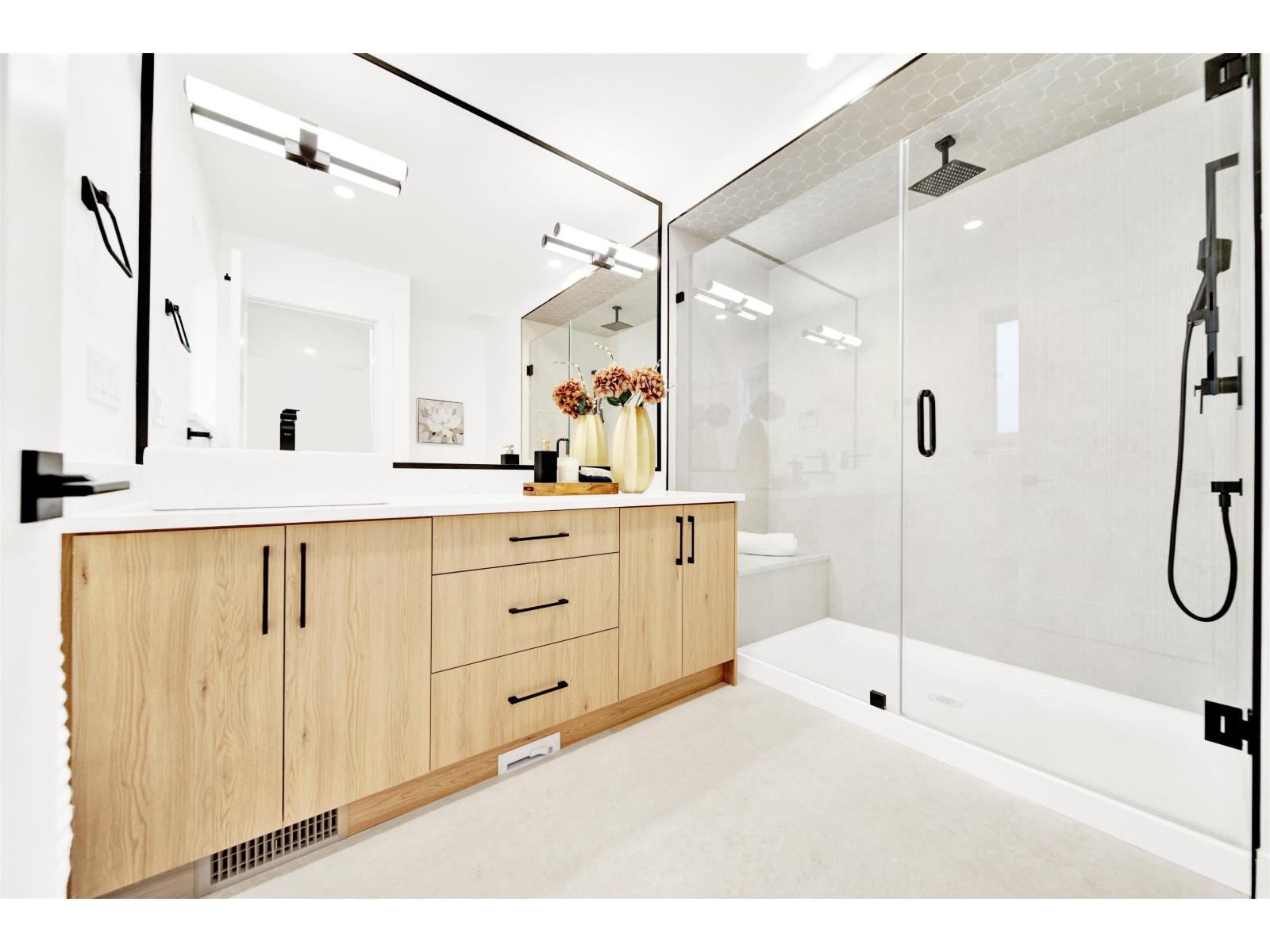 16479 20 AVENUE, Surrey