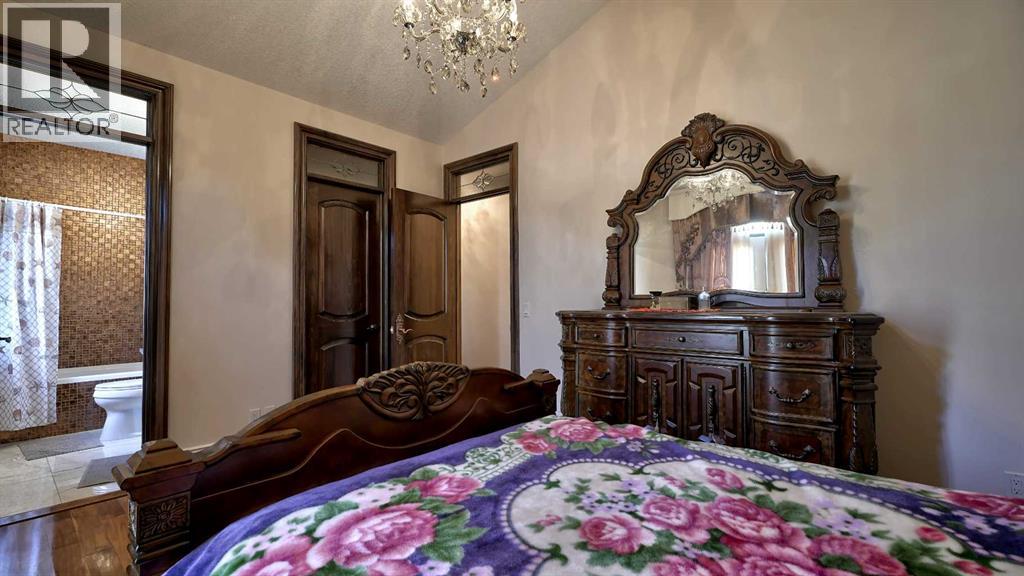 Single Family House for Sale in   Avenue NW Hounsfield Heights/Briar Hill Calgary 