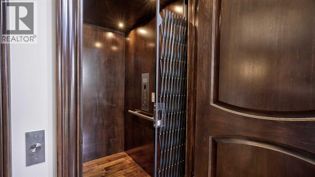 Single Family House for Sale in   Avenue NW Hounsfield Heights/Briar Hill Calgary 