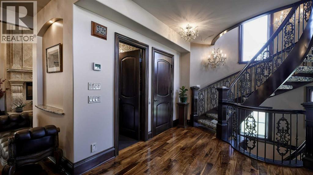 Single Family House for Sale in   Avenue NW Hounsfield Heights/Briar Hill Calgary 