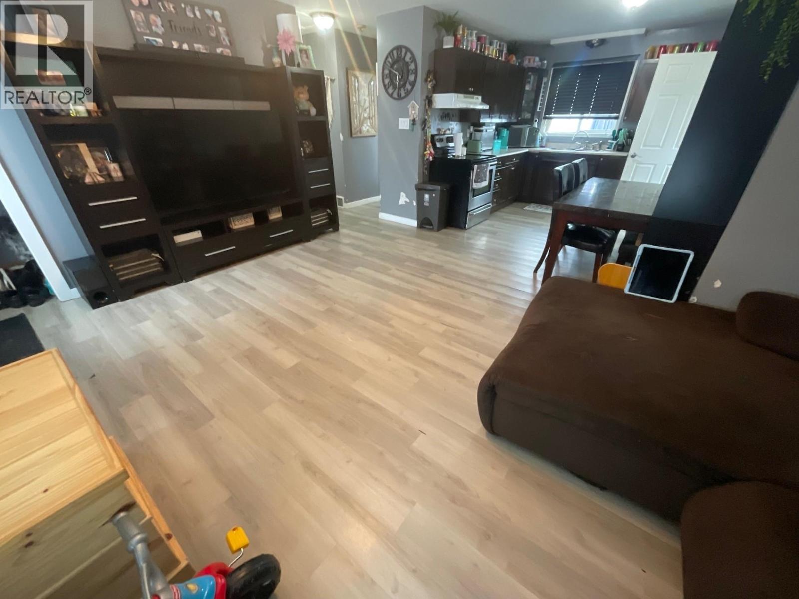 9008 102 AVENUE, Fort St. John