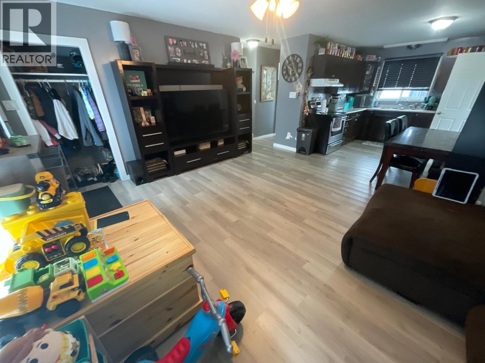 9008 102 AVENUE, Fort St. John