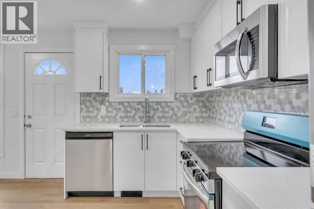 Single Family House for Sale in  Penworth Close SE Penbrooke Meadows Calgary 