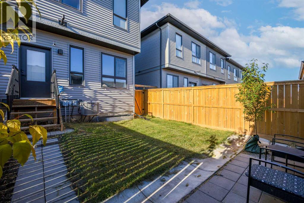 Single Family House for Sale in  Silverton Glen Green SW Silverado Calgary 