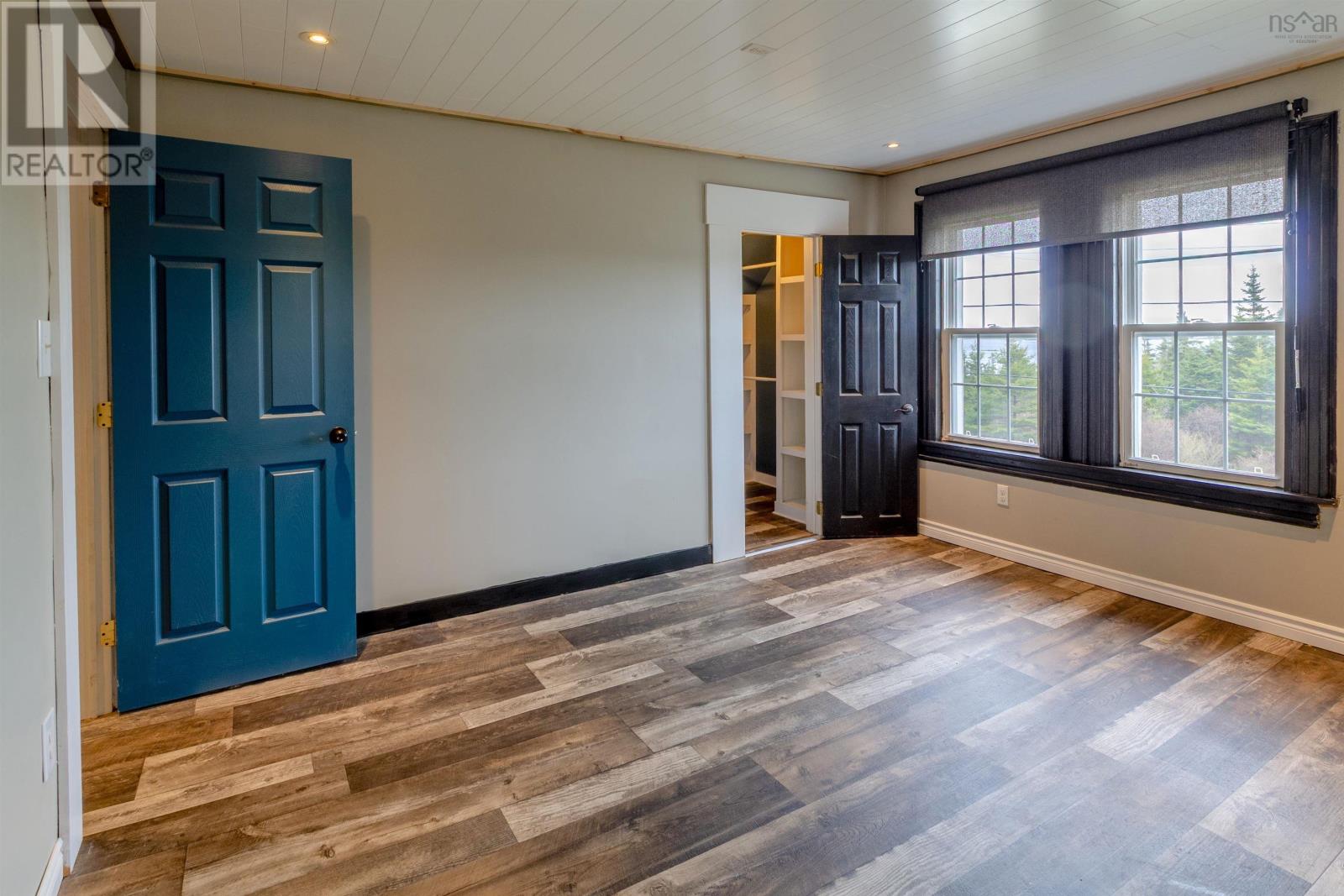 Property 5 of 49 of 352 Bear Point Road