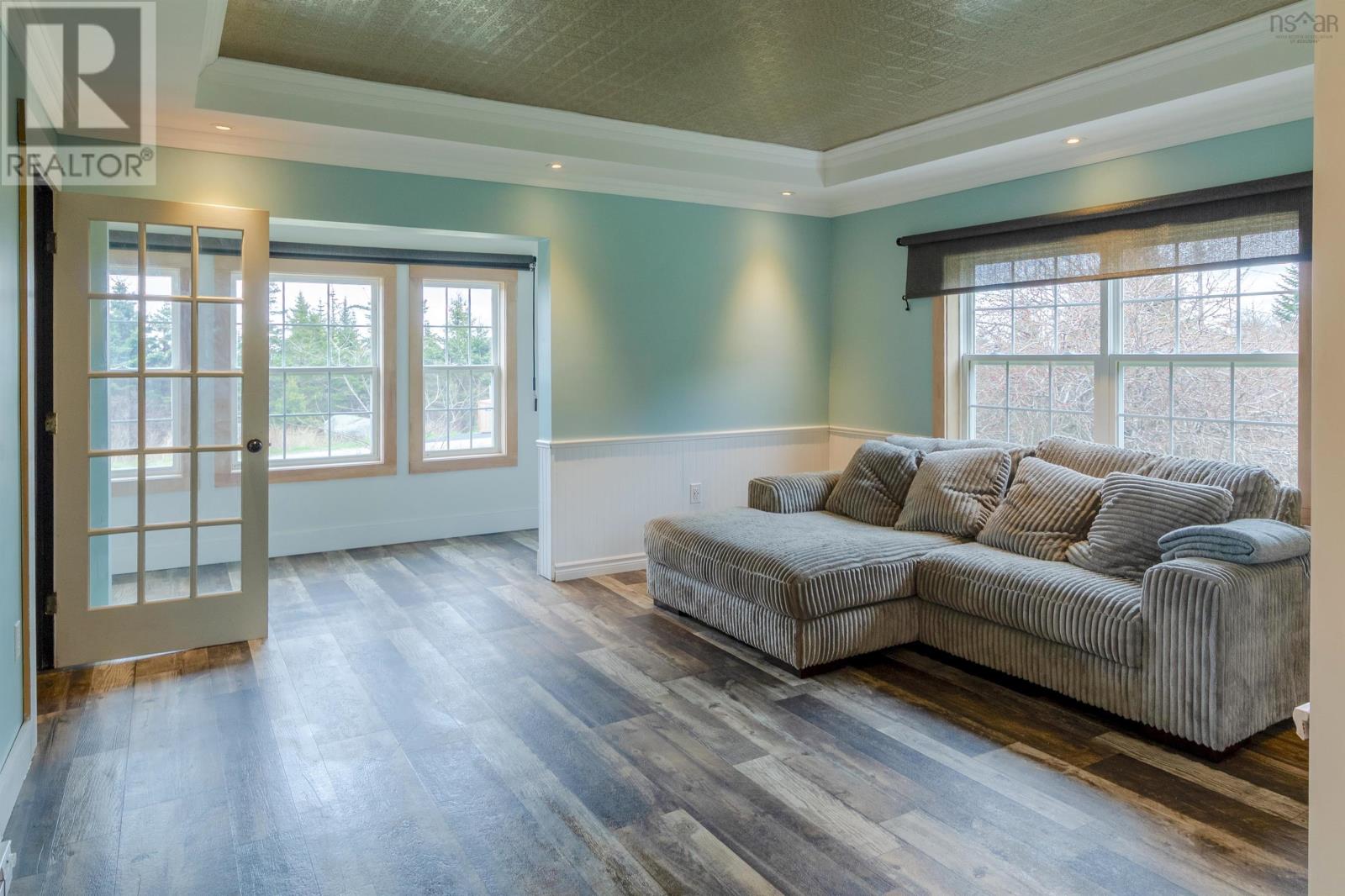 Property 9 of 49 of 352 Bear Point Road