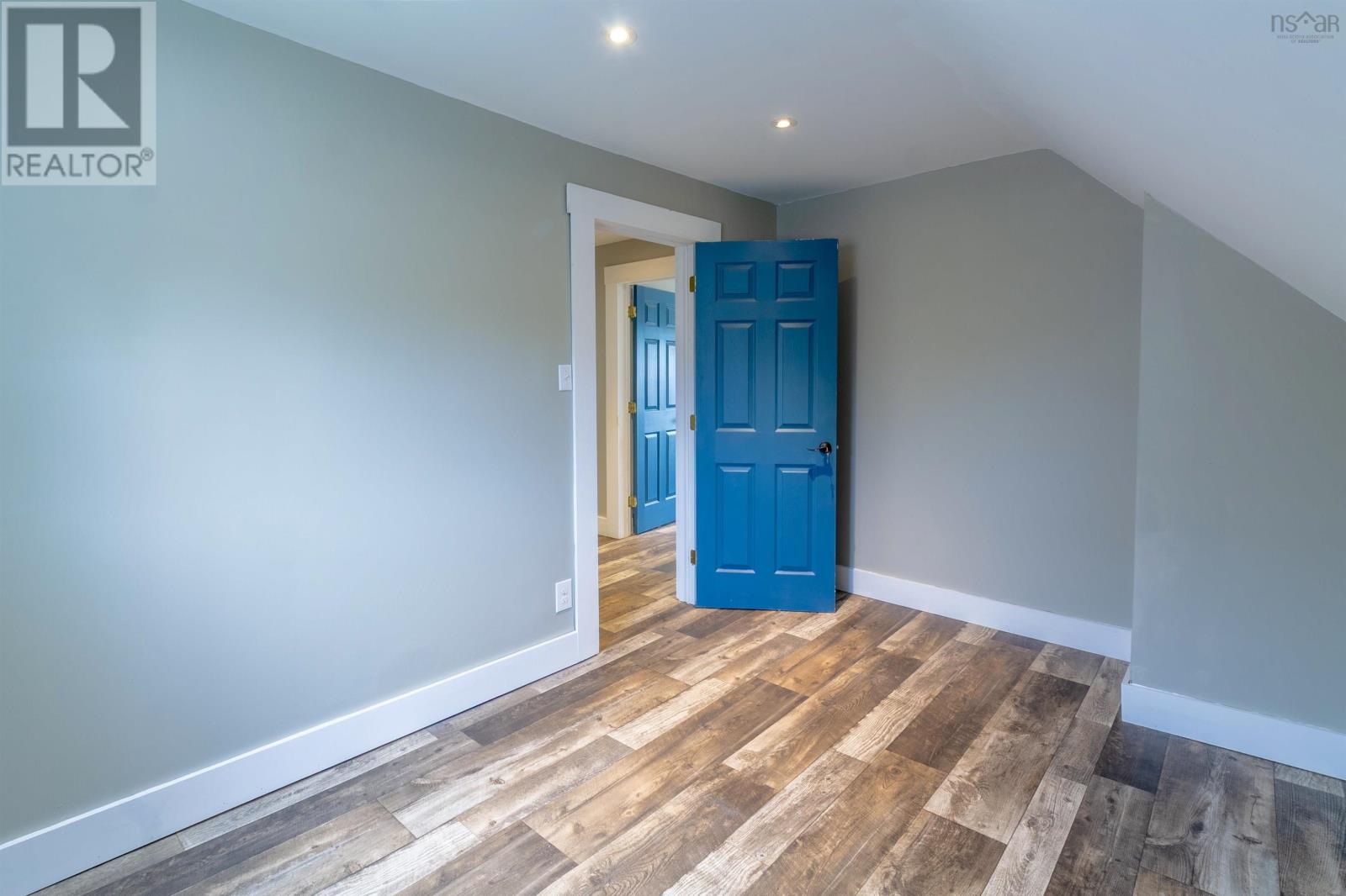 Property 8 of 49 of 352 Bear Point Road