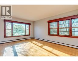 387 Fundy, photo 7