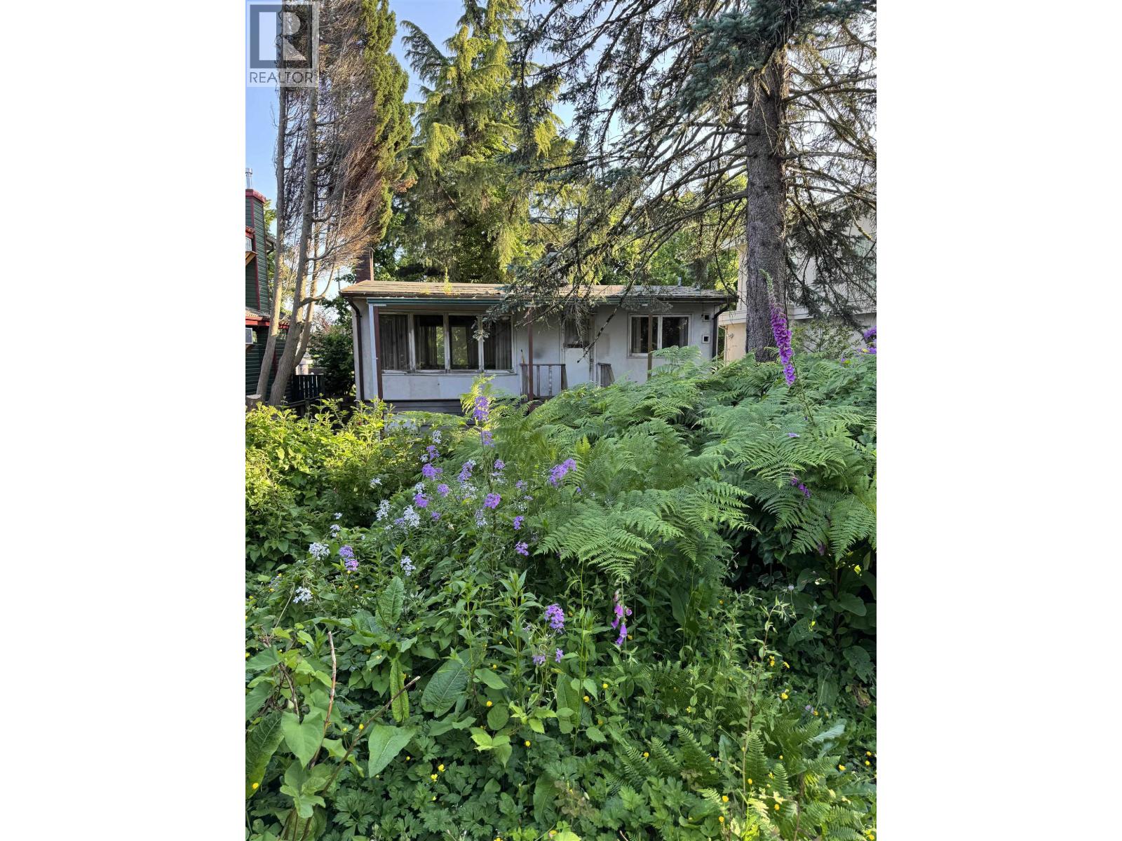 2511 UPLAND DRIVE, Vancouver