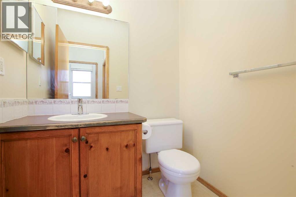 25 Adams Close, Red Deer