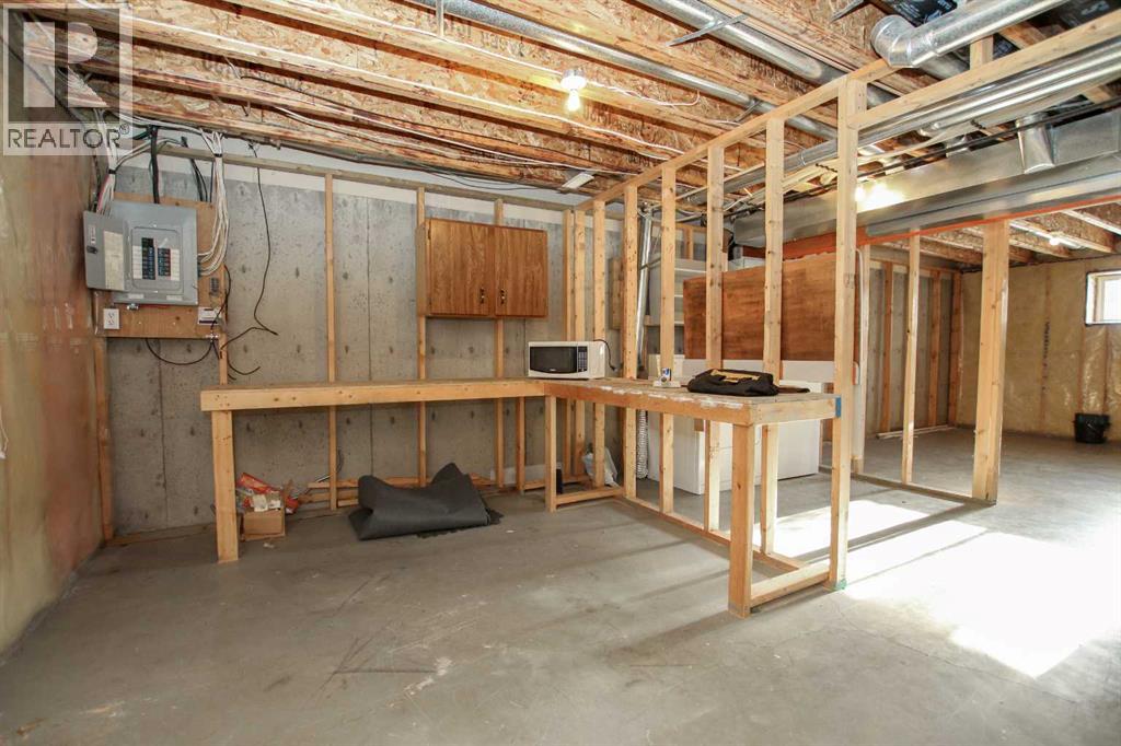 25 Adams Close, Red Deer