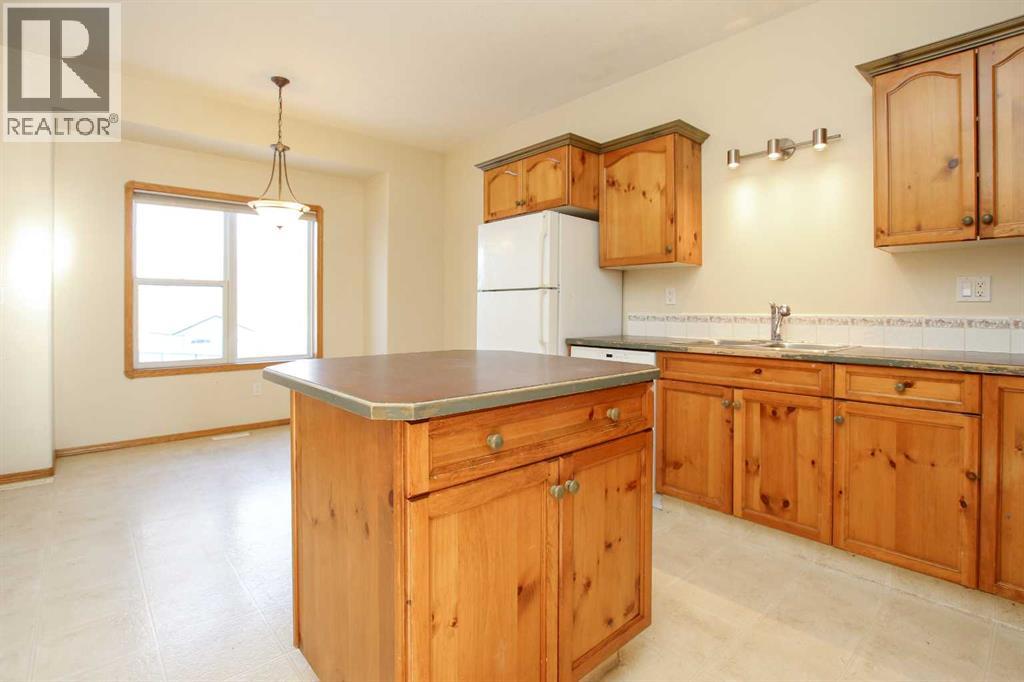 25 Adams Close, Red Deer