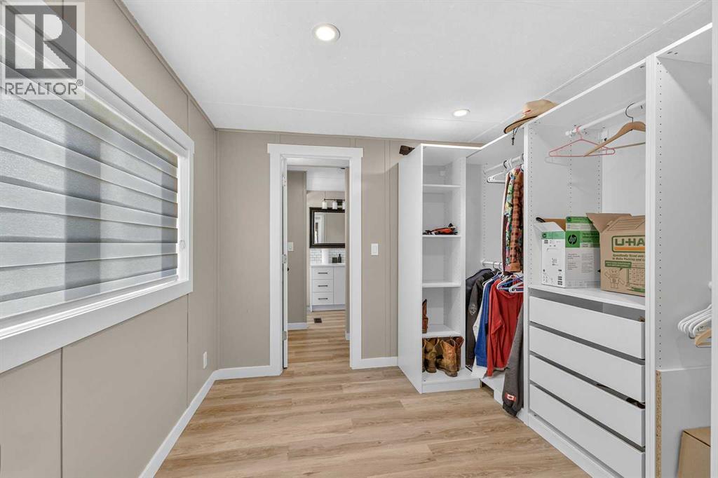 2320 Rainy Creek Road, Rural Lacombe County