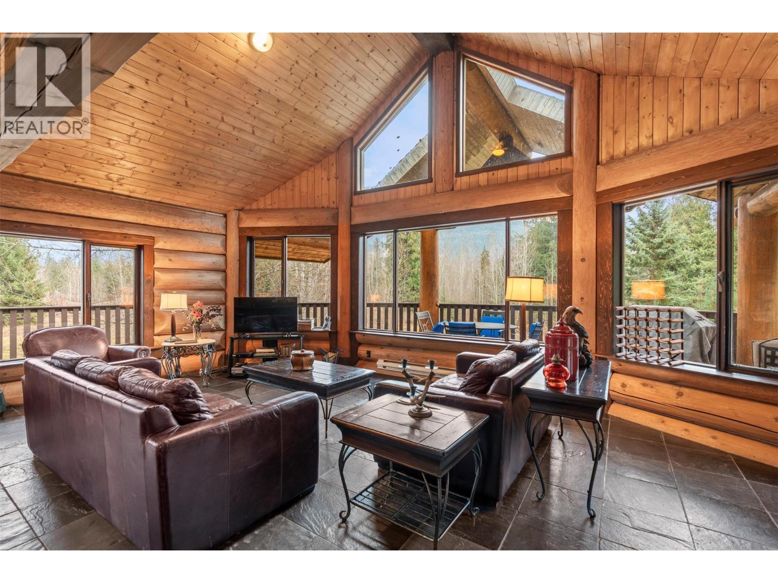  1703 Hillier Road, Sicamous