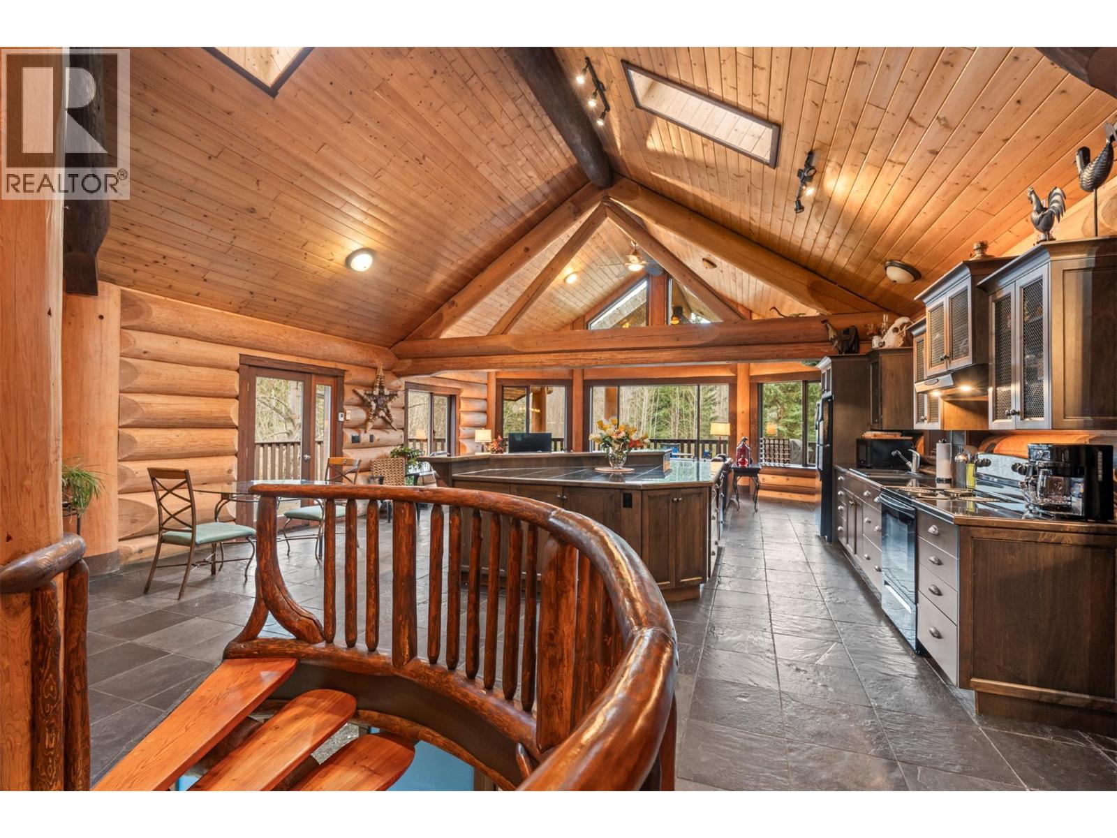  1703 Hillier Road, Sicamous