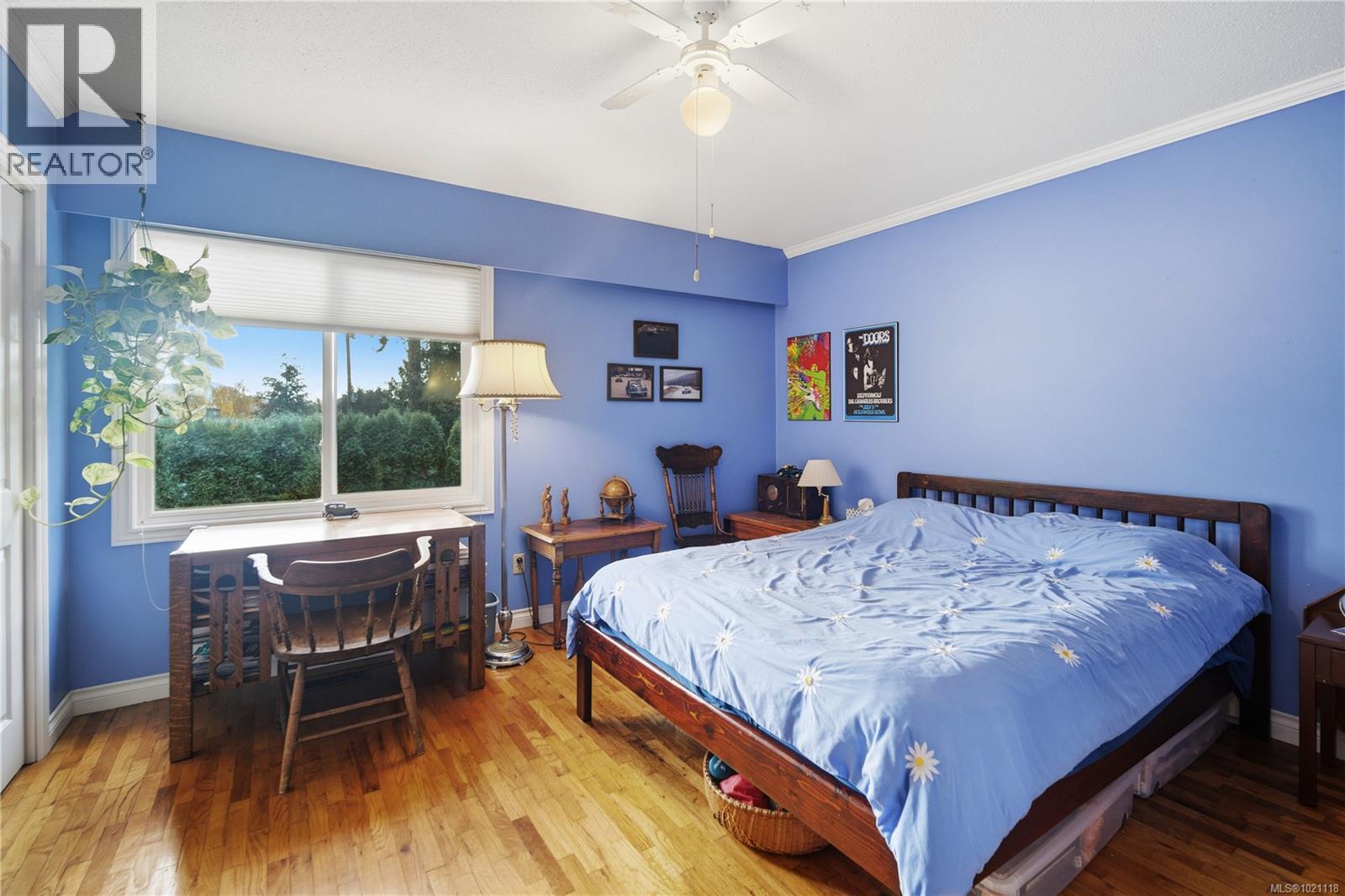  833 Alvarado Terrace, Saanich