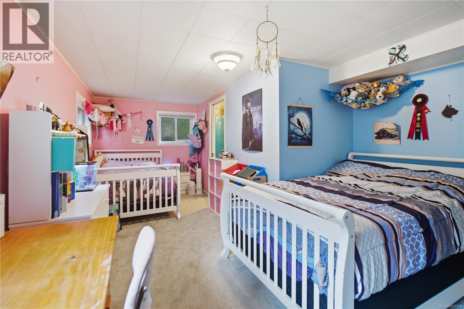  833 Alvarado Terrace, Saanich