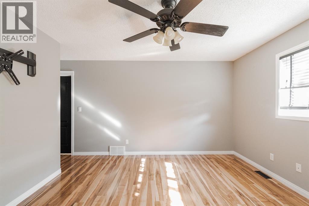 248 Warren Road, Fort McMurray