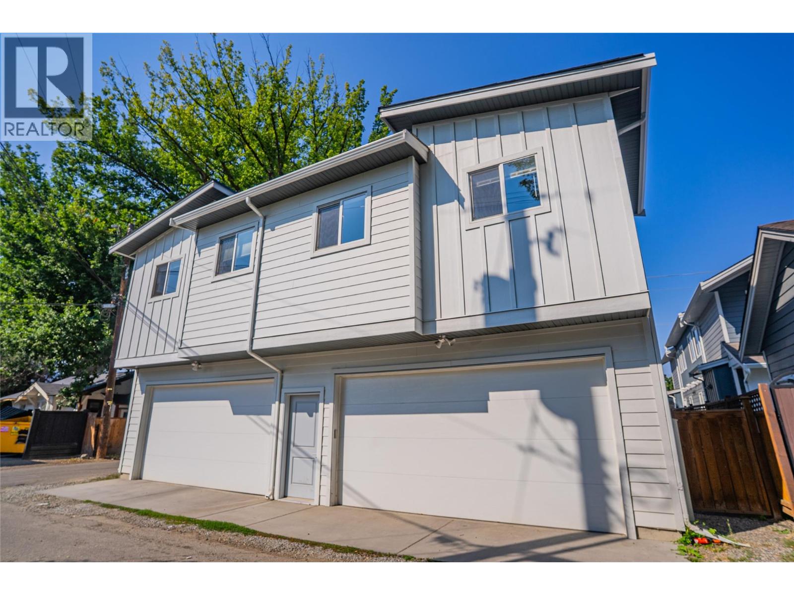  727 Cadder Avenue, Kelowna