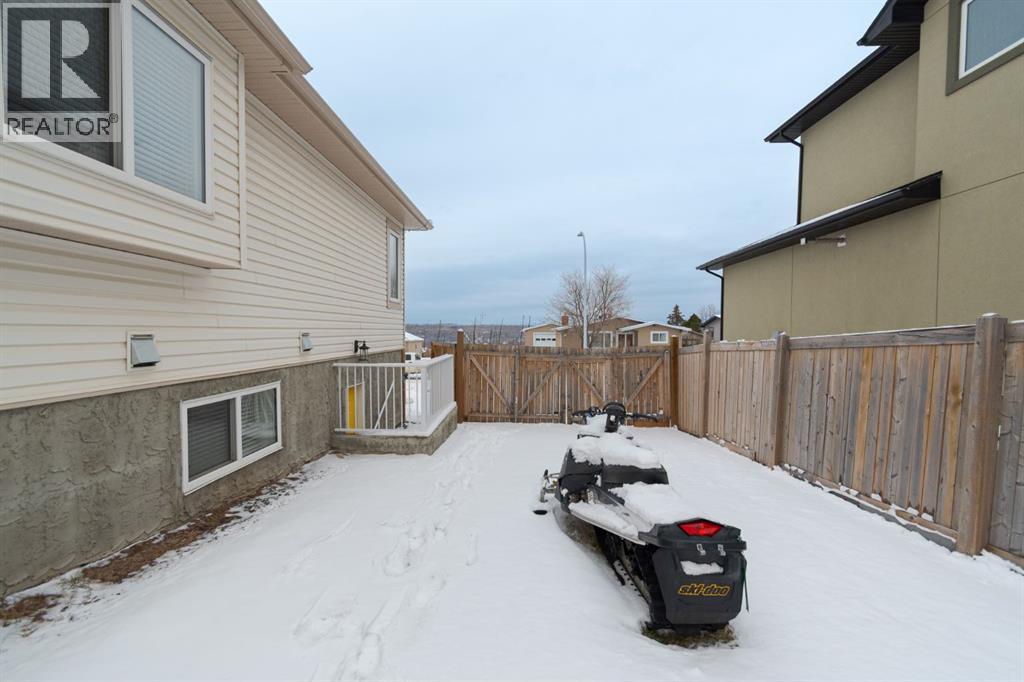 153 Beaconwood Place, Fort McMurray